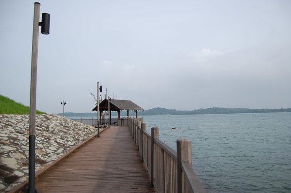 quiet places in singapore changi coastal walk