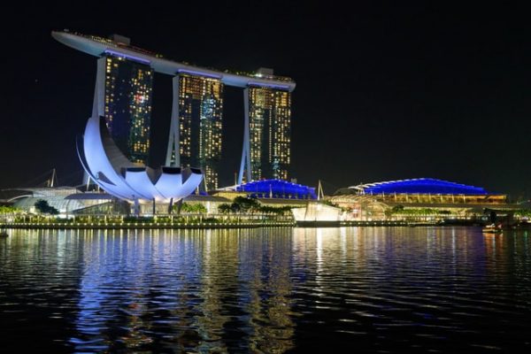 quiet places in singapore marina bay