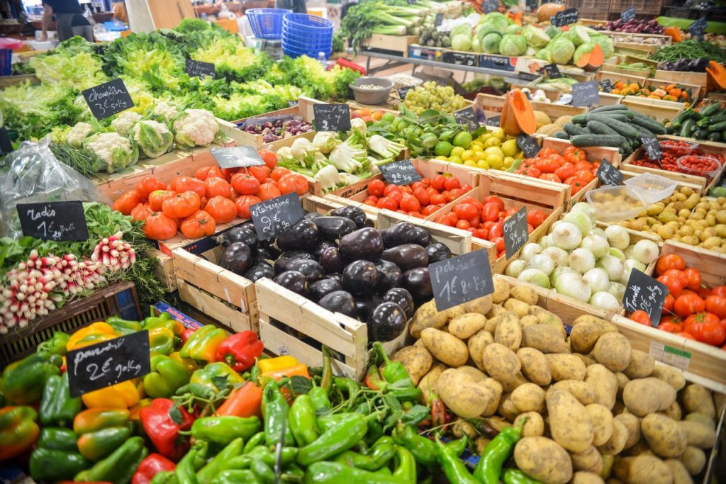 supermarket fruits and vegetables