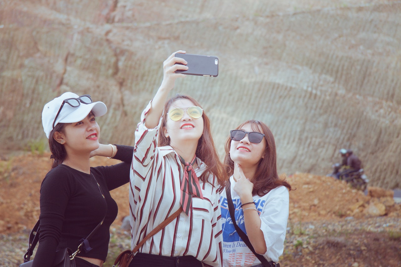 Selfie Girls Tourists Friends 