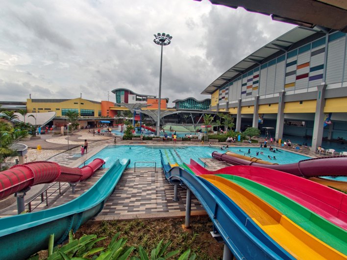 Seng Kang Swimming Complex