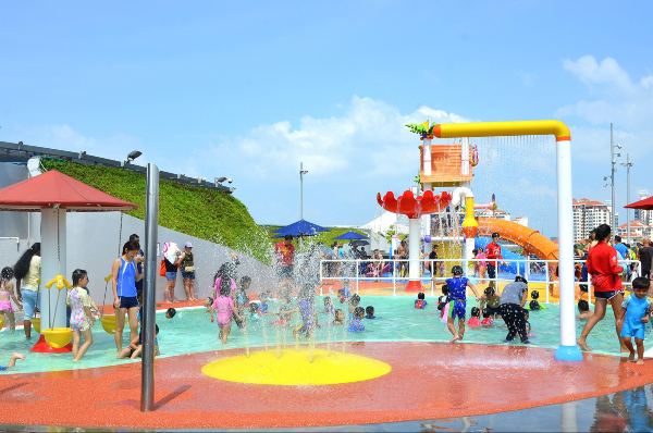Splash-N-Surf – Kallang Wave Mall
