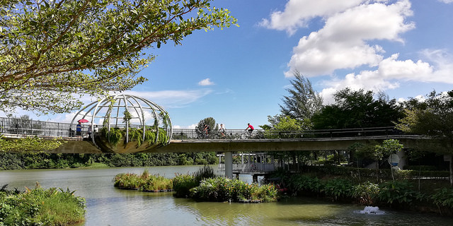 Hiking Trails Singapore Punggol Waterway Park Jewel Bridge