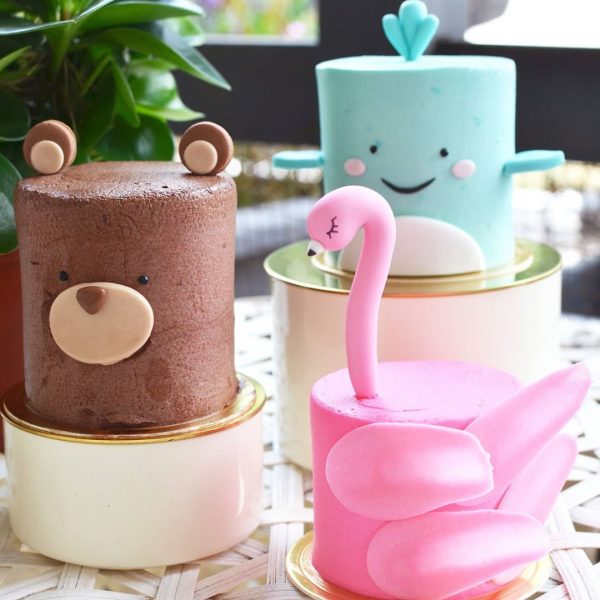 tiong bahru cafe brunch little house of dreams animal cake cute flamingo bear whale