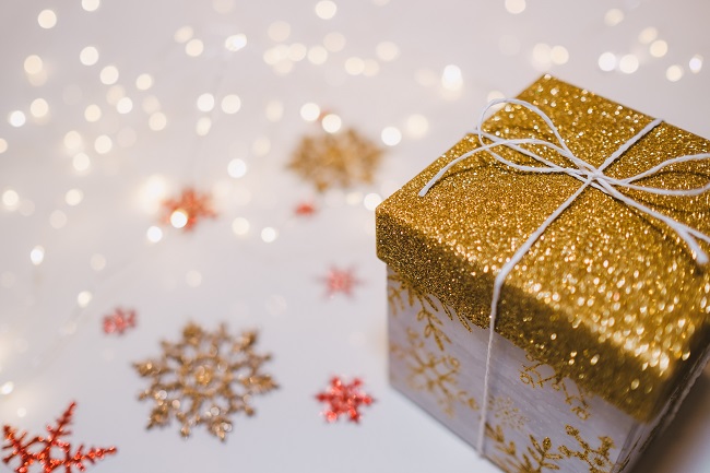 christmas gift wrapping idea glitter presents