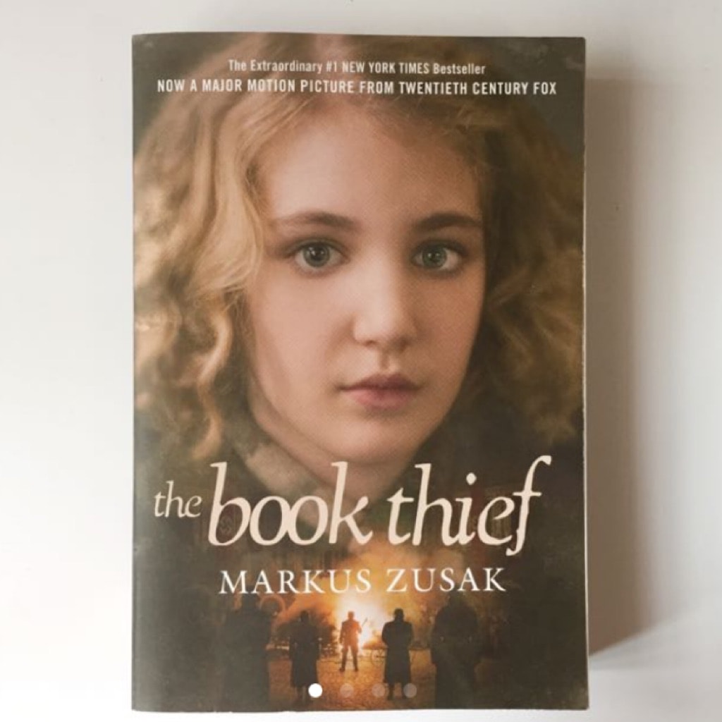 the book thief must-read book-min