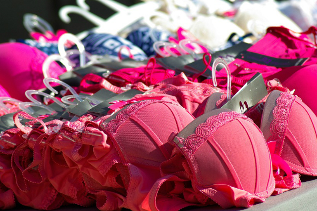 9 Tips For Finding The Right Bra Fit For Every Singaporean Girl