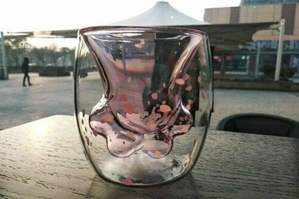 gifts for cat lovers cat-themed sakura paw mug starbucks