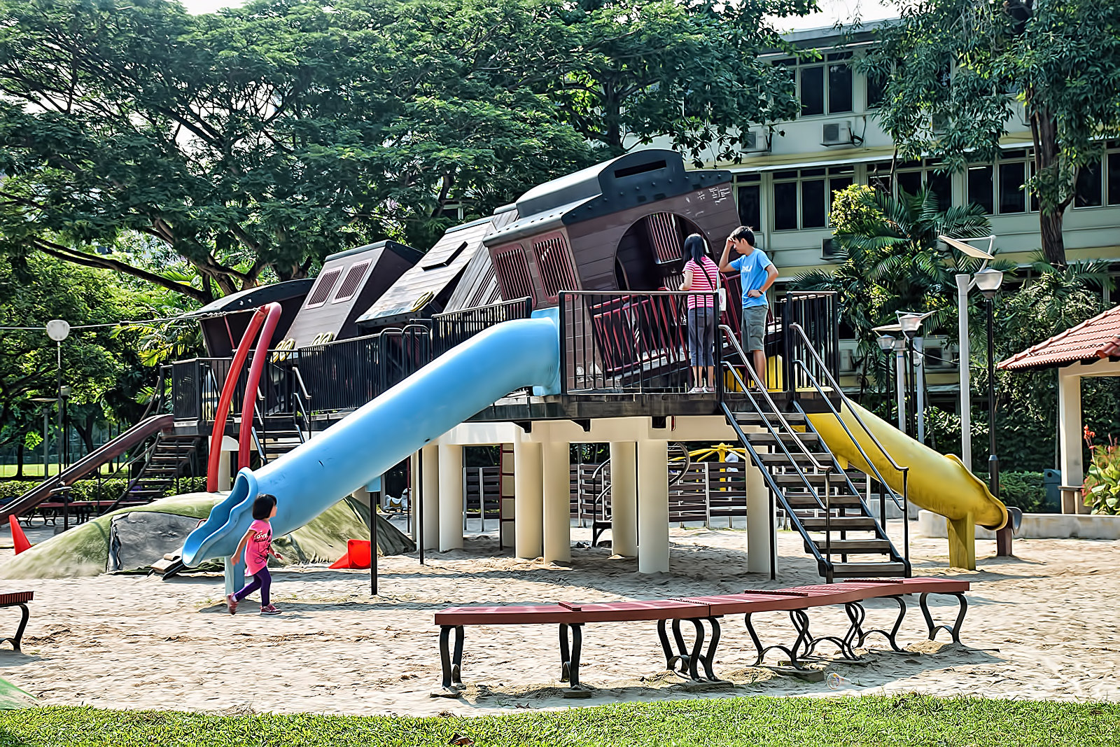 tiong bahru park outdoor playground singapore