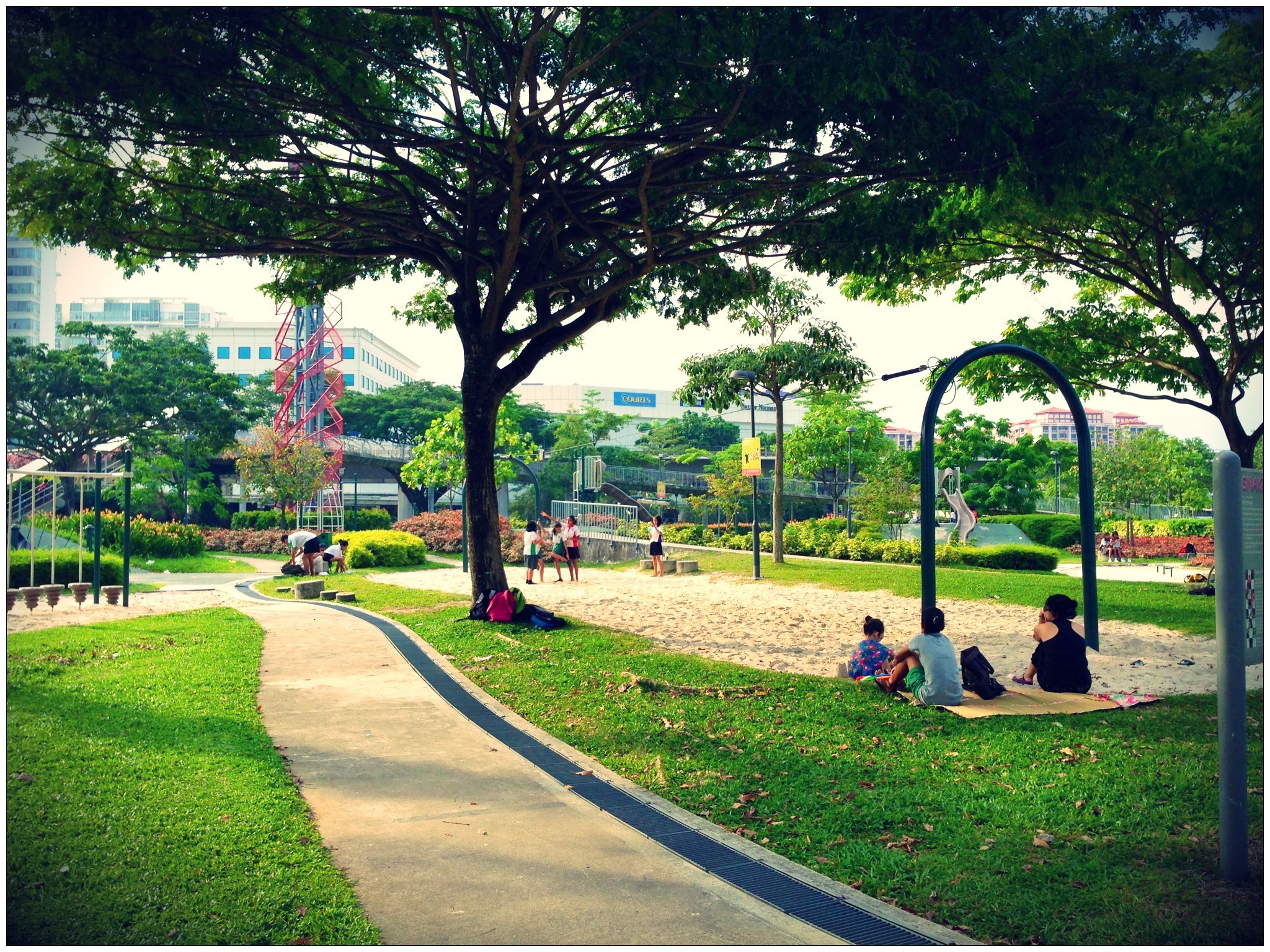 jurong central park outdoor playground singapore