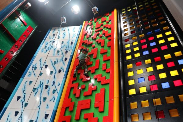 clip 'n climb things to do in singapore with kids