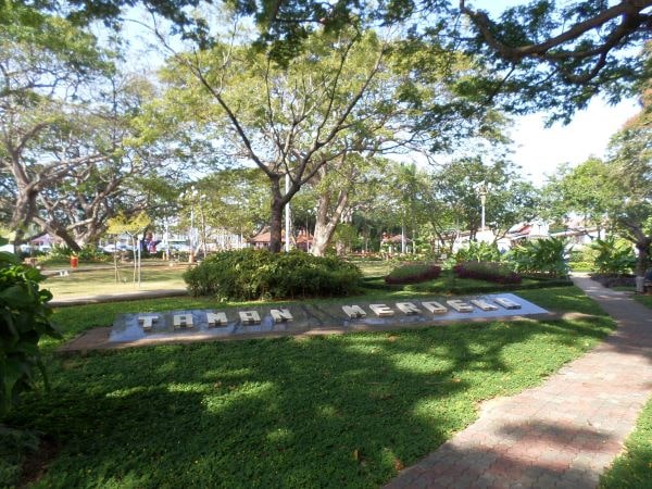 taman merdeka park things to do in jb