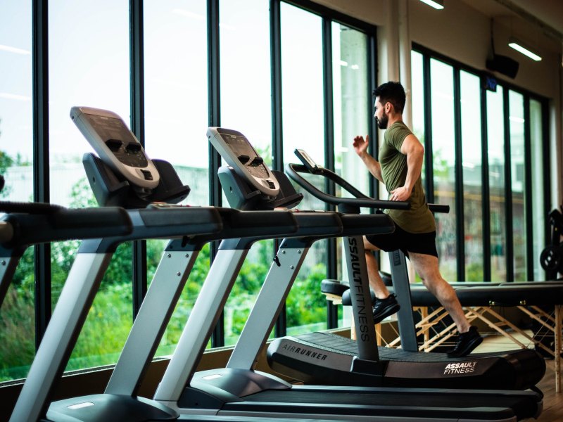 featured treadmill gym for beginners