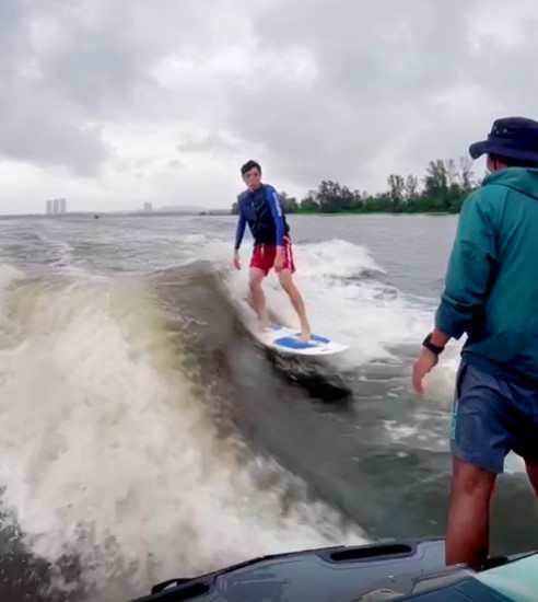 wakesurfing water sports singapore