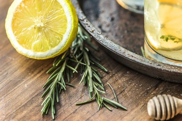 lemon olive oil face mask for tired skin