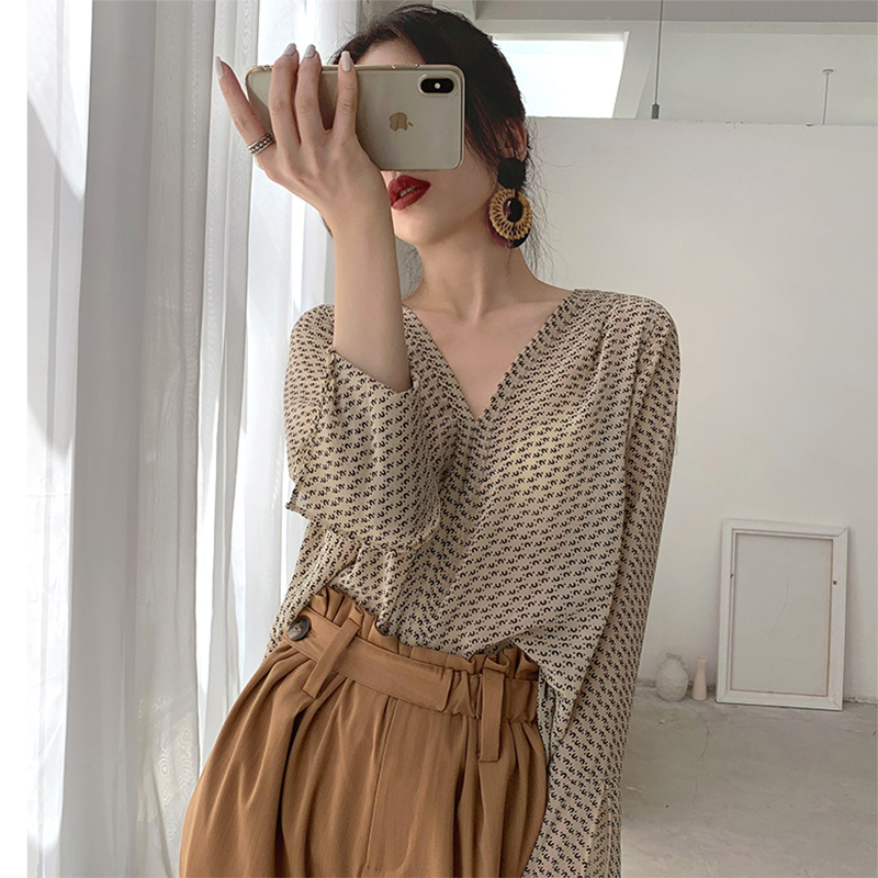  Chiffon V Neck Long Sleeve Blouse