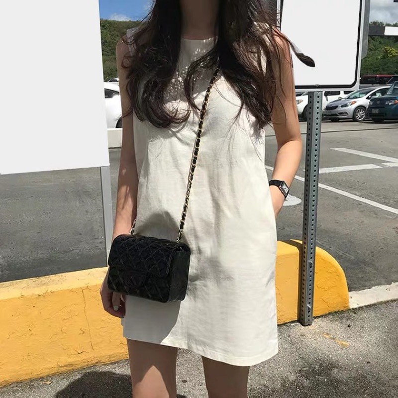 Simple Pocket Shift Dress