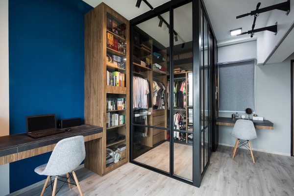 walk-in wardrobe ideas blue walls enclosed design glass panels