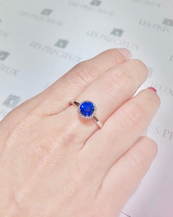 design engagement ring gemstone bespoke singapore sapphire les precieux