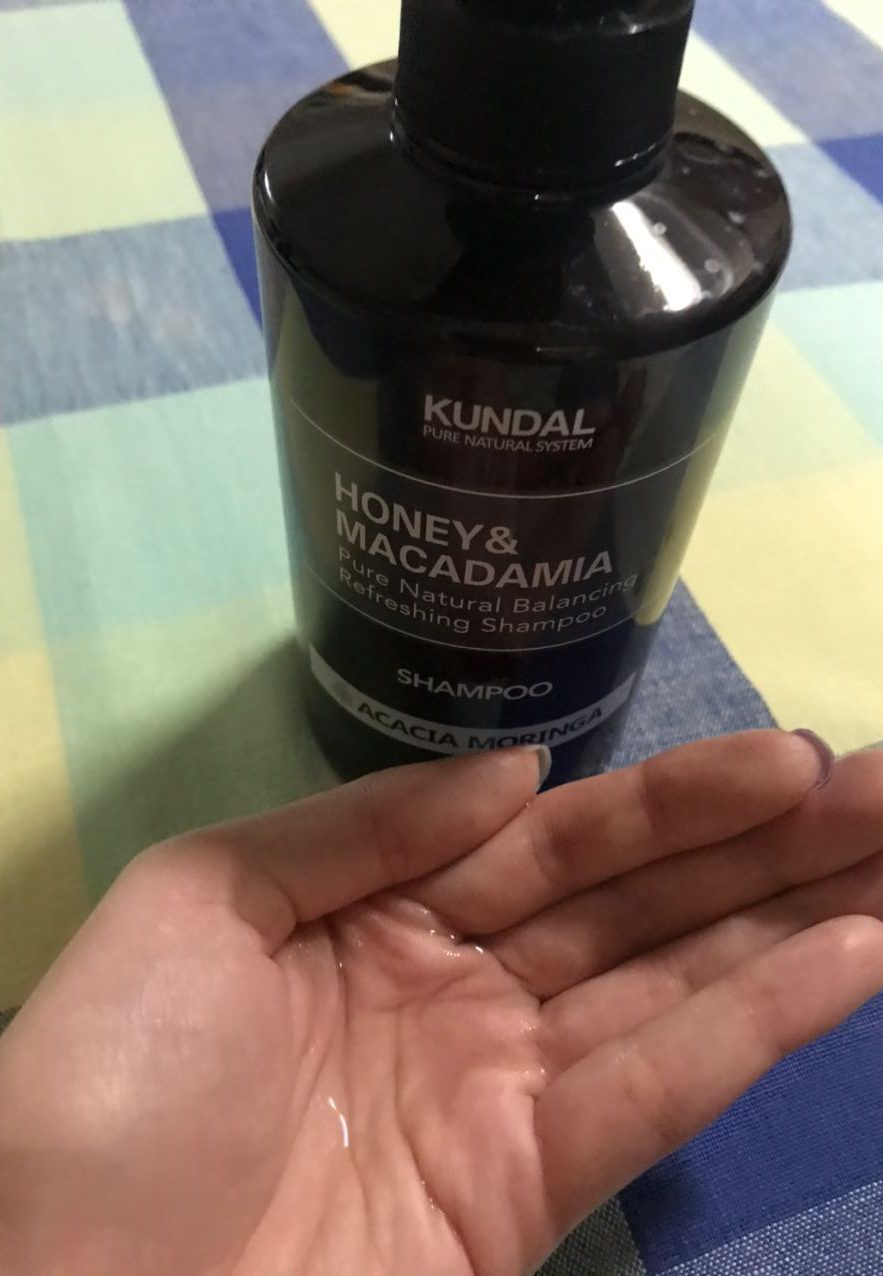 kundal honey and macadamia shampoo review consistency