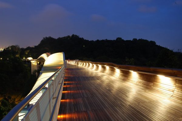 picnic places singapore henderson waves bridge evening picnic romantic