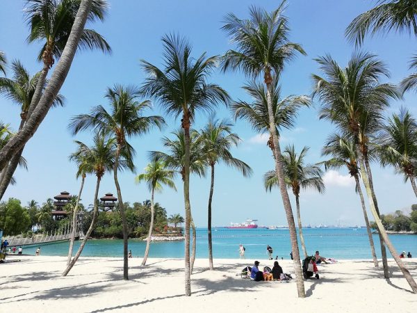 picnic places singapore sentosa palawan beach sandy picnic mat