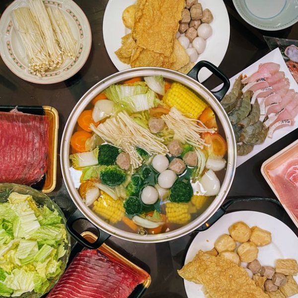 steamboat hotpot raw ingredients meat fish vegetables