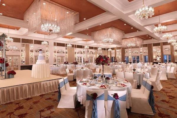 wedding banquet round tables
