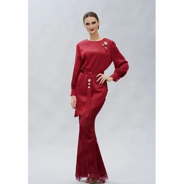 sophisticated maroon baju kurung modern
