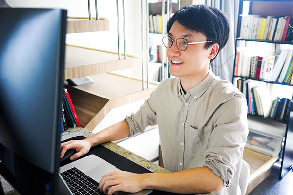 Chenmu working from home Shopee UX Designer
