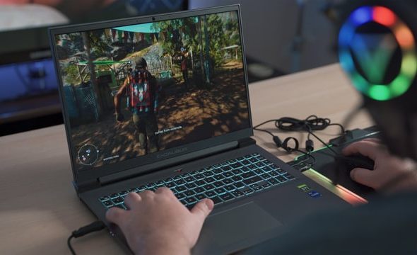 What is a gaming laptop