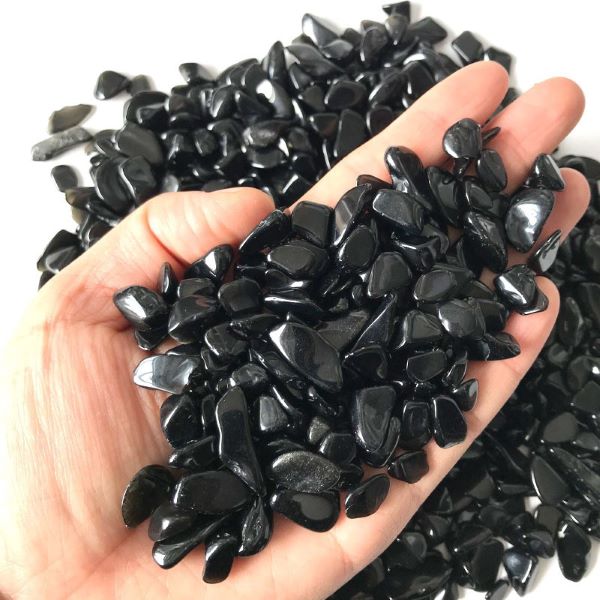 black aquarium gravels