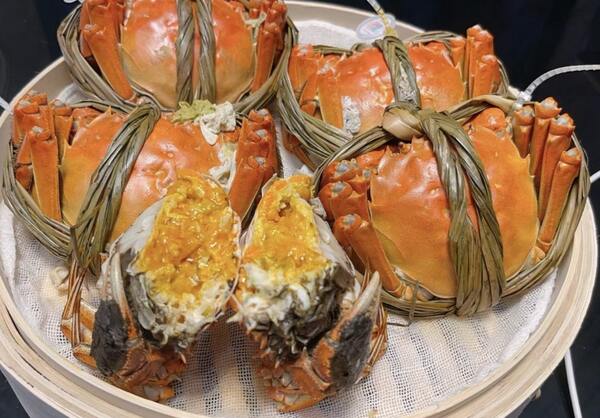 le butler hairy crabs singapore
