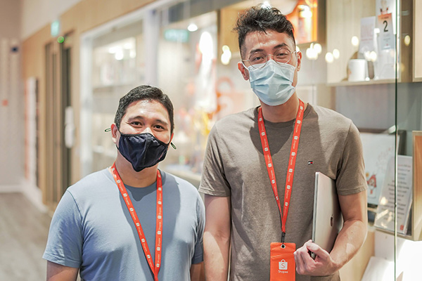 Cuong (left) and Ryan (right) from our Order Engineering team Shopee Engineer