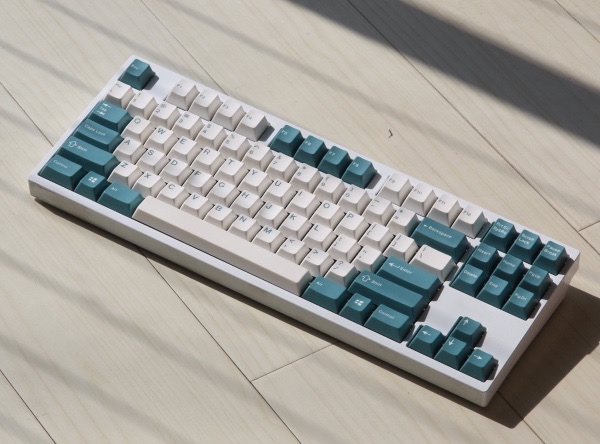 types of keycap green white