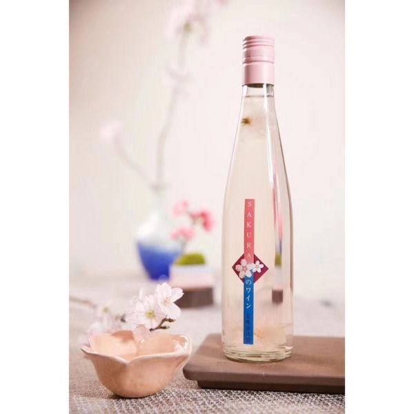 L’Orient Sakura Wine with Sakura Petals