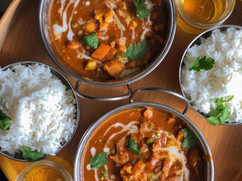 curry featured on dining table best indian curry recipe