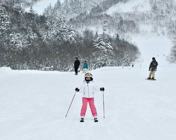 best skiing in hokkaido kiroro