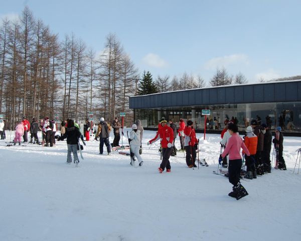 best skiing in hokkaido sahoro