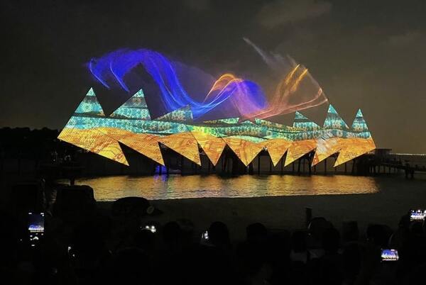 wings of time show at sentosa