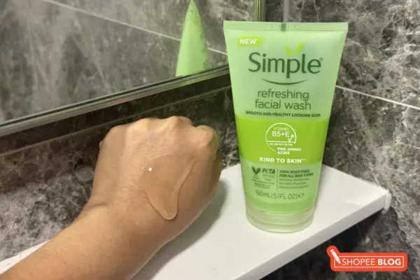 best facial cleansers singapore - Simple Refreshing Facial Wash on hand