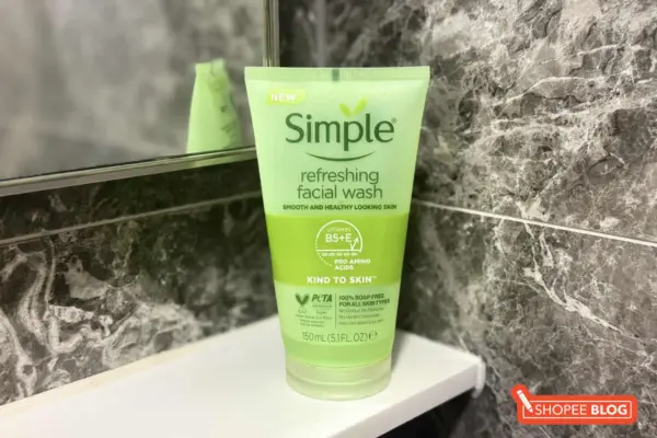 best facial cleansers singapore - Simple Refreshing Facial Wash