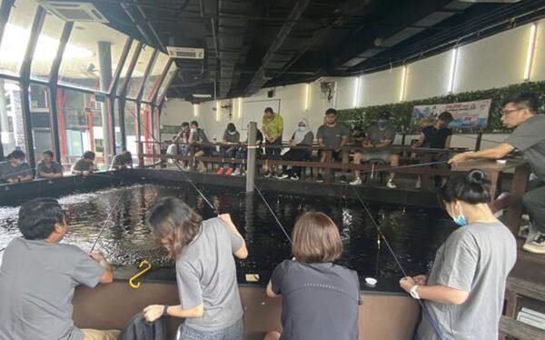 fishbugis+ at singapore prawning