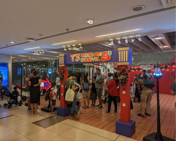 things to do in changi airport terminal 3 underground carnival