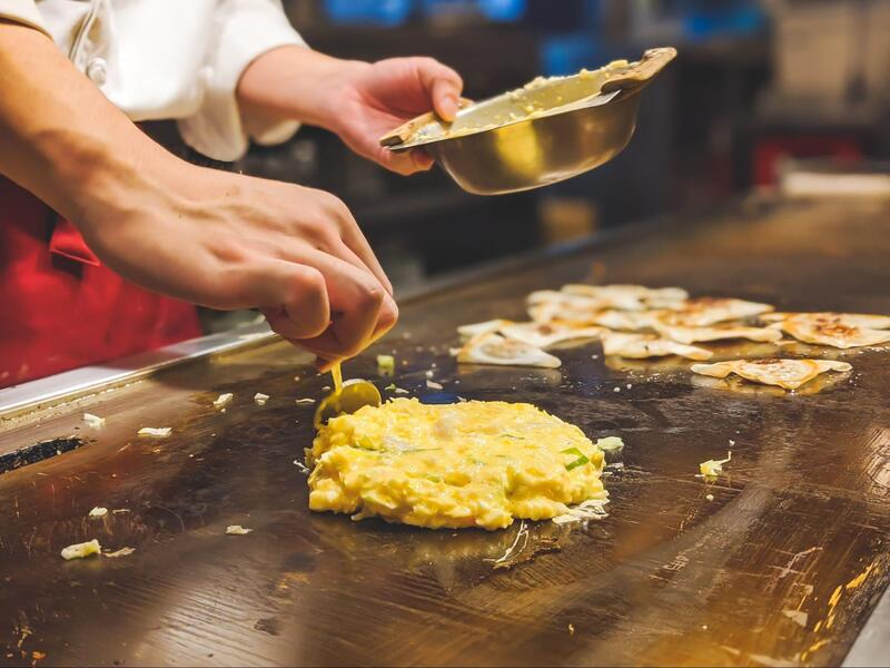 preparing the Okonomiyaki recipe