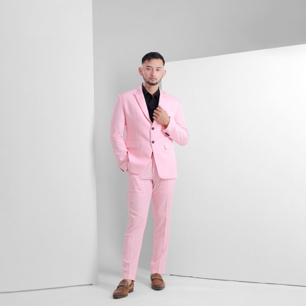 Outfit Pink Pants & Vest Suits