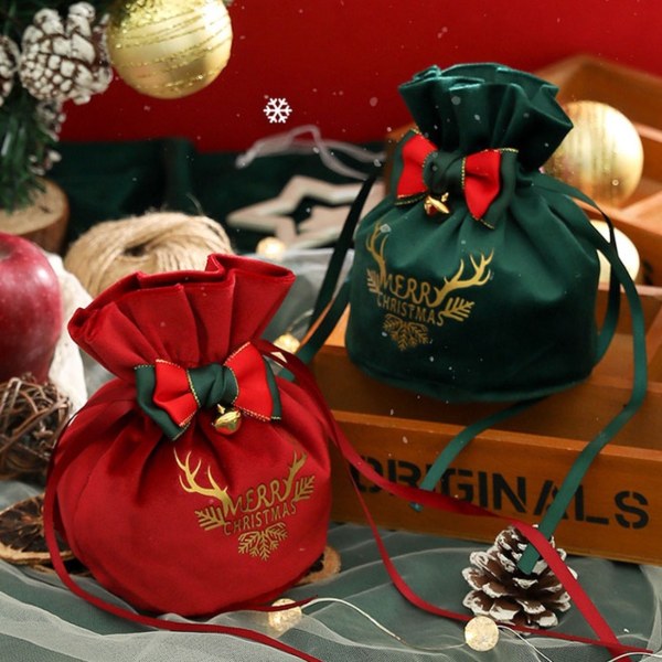 https://shopee.sg/blog/wp-content/uploads/2023/10/christmas-drawstring-bag.jpg