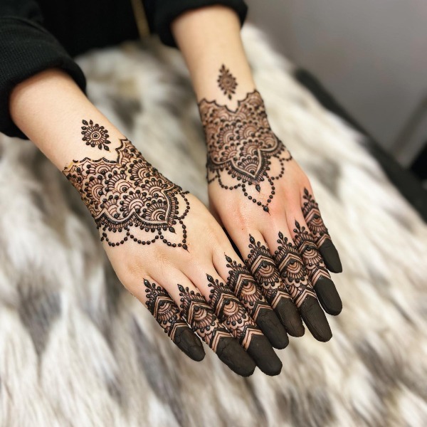 best henna artists singapore Syra Skins
