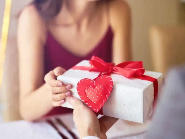 Valentine Day Gifts For Her In Singapore