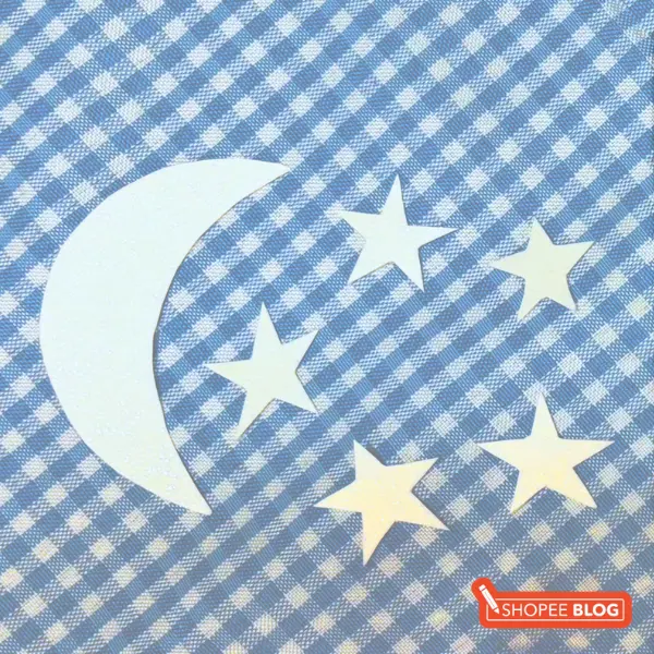 singapore flag craft - paper moon and stars